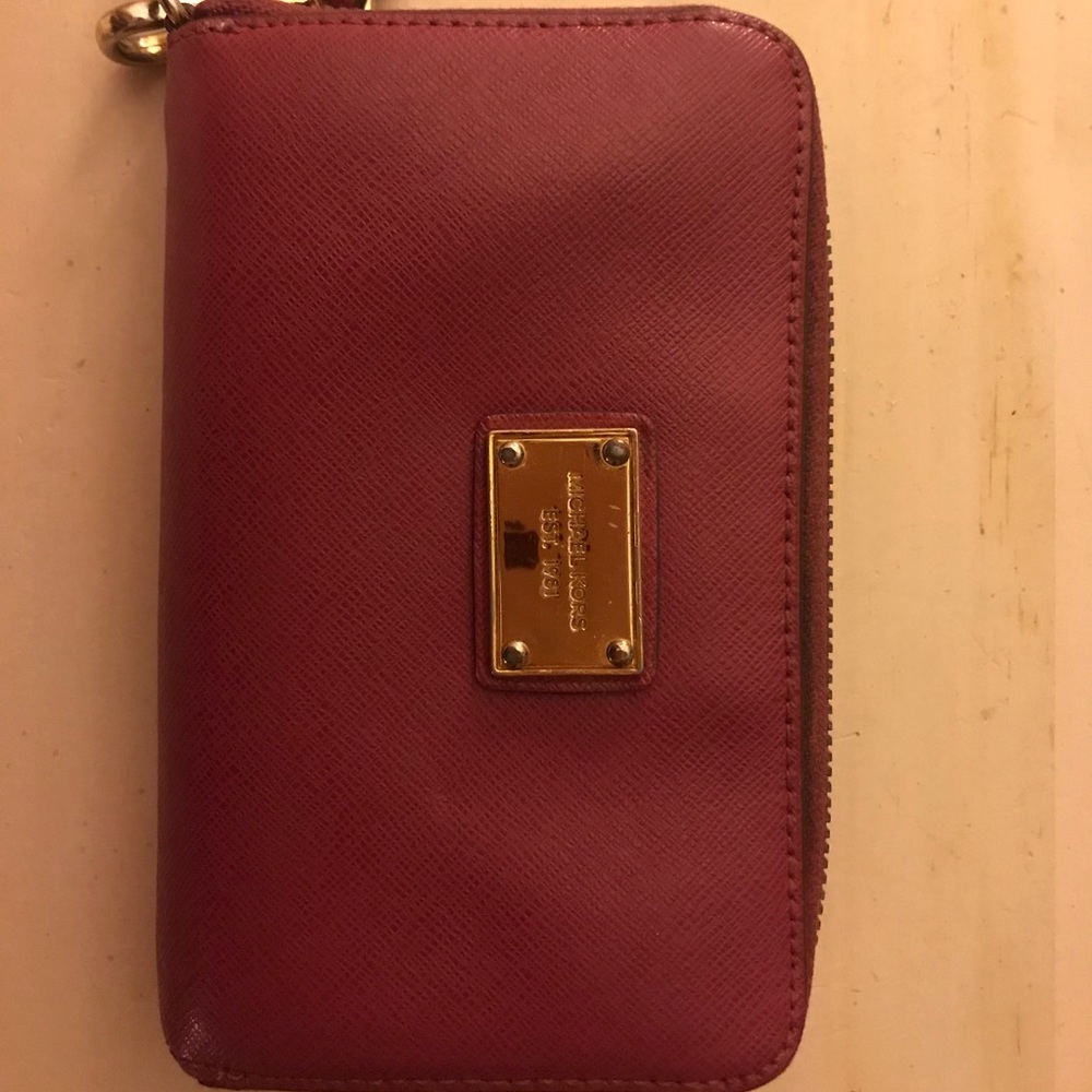 Authentic Michael Kors Fushia Wallet Wristlet